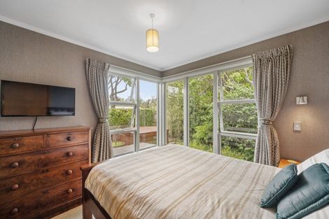 Photo of property in 15a Enfield Road, Hospital Hill, Napier, 4110