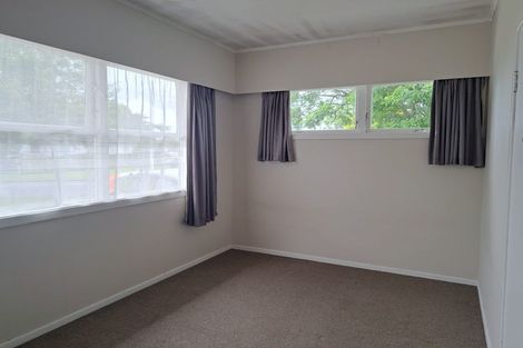 Photo of property in 12 Roby Street, Te Atatu Peninsula, Auckland, 0610
