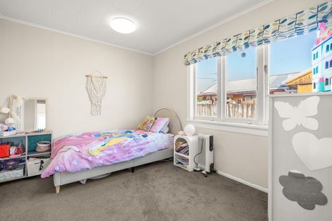 Photo of property in 21 Primrose Street, Frankton, Hamilton, 3204