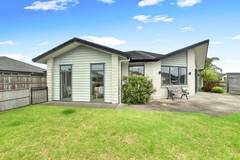 Photo of property in 9 Hiria Crescent, Papamoa Beach, Papamoa, 3118