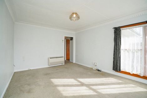 Photo of property in 16 Adamson Crescent, Glengarry, Invercargill, 9810