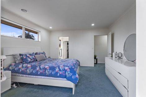 Photo of property in 16 Callum Brae Drive, Rototuna, Hamilton, 3210