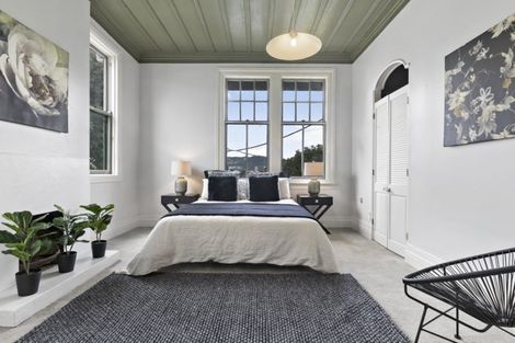 Photo of property in 33 Hobson Crescent, Thorndon, Wellington, 6011