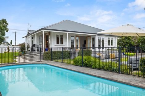 Photo of property in 68 Wallace Place, Westown, New Plymouth, 4310