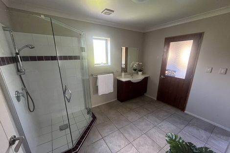Photo of property in 74 Willowview Drive, Redwood, Christchurch, 8051