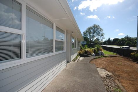 Photo of property in 73 Friesian Drive, Mangere, Auckland, 2022