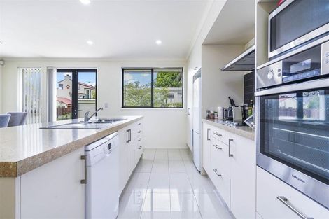 Photo of property in 92 Beerescourt Road, Beerescourt, Hamilton, 3200