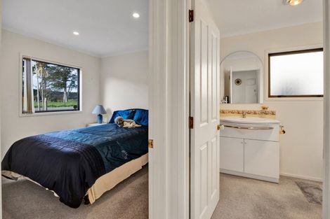 Photo of property in 106 Smart Road, Glen Avon, New Plymouth, 4312