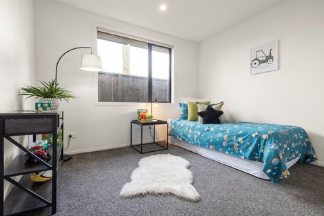 Photo of property in 2/9 Kingsley Street, Saint Andrews, Hamilton, 3200