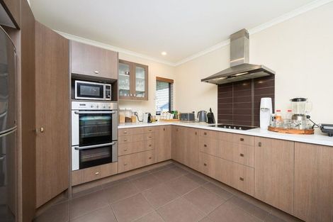 Photo of property in 161 Pacific Drive, Fitzherbert, Palmerston North, 4410