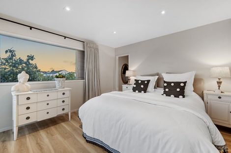 Photo of property in 2/19a Sanders Avenue, Takapuna, Auckland, 0622