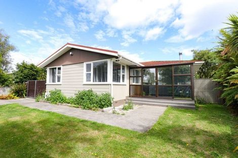 Photo of property in 143 Ruamahanga Crescent, Terrace End, Palmerston North, 4410
