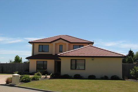 Photo of property in 8 Henridge Place, Avonhead, Christchurch, 8042