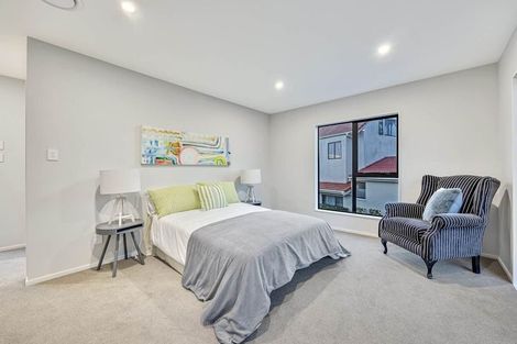 Photo of property in 47a Takutai Avenue, Half Moon Bay, Auckland, 2012