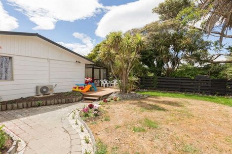Photo of property in 32a Mahana Road, Paraparaumu Beach, Paraparaumu, 5032