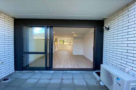 Photo of property in 5/12 Enderby Drive, Te Atatu Peninsula, Auckland, 0610