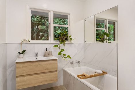 Photo of property in 1 Windermere Road, Papanui, Christchurch, 8053
