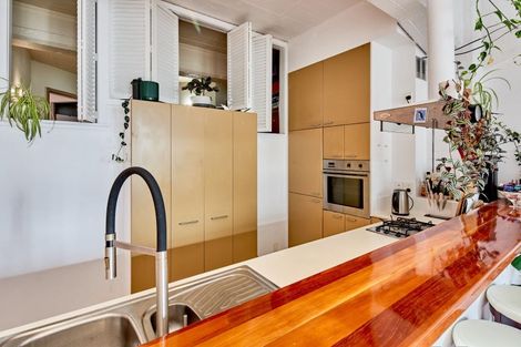 Photo of property in Palazzo, 42u2 Vivian Street, Te Aro, Wellington, 6011