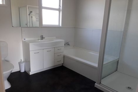 Photo of property in 9 Hardie Grove, Featherston, 5710