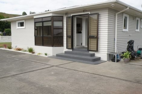 Photo of property in 20 Church Street, Tirau, 3410