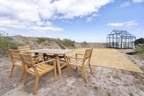 Photo of property in 8 Signal Street, Foxton Beach, Foxton, 4815