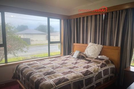 Photo of property in 39 Holloway Street, Waikiwi, Invercargill, 9810