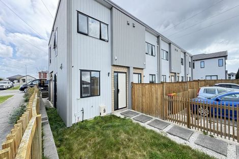 Photo of property in 2 Freshland Drive, Flat Bush, Auckland, 2019