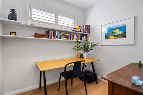 Photo of property in 35e Oceanbeach Road, Mount Maunganui, 3116