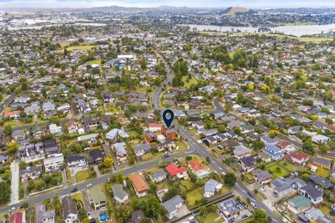 Photo of property in 121d Reeves Road, Pakuranga Heights, Auckland, 2010