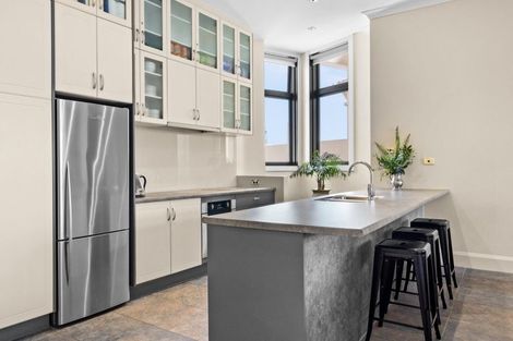 Photo of property in 2/1 Emerson Street, Napier South, Napier, 4110