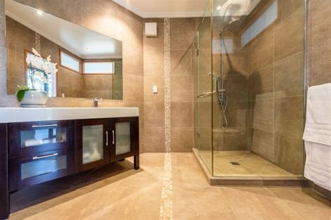 Photo of property in 141 Nicholson Road, Khandallah, Wellington, 6035