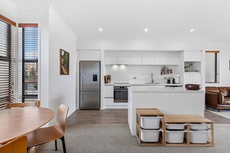 Photo of property in 16 Raranga Lane, Hobsonville, Auckland, 0616