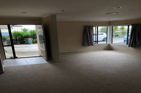 Photo of property in 9 Ksenia Drive, Flat Bush, Auckland, 2019