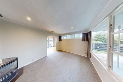 Photo of property in 7 Raglan Avenue, Cloverlea, Palmerston North, 4412