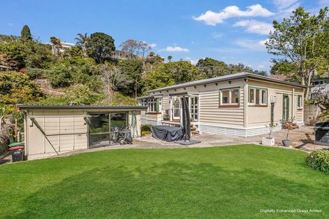 Photo of property in 32 Coote Road, Bluff Hill, Napier, 4110