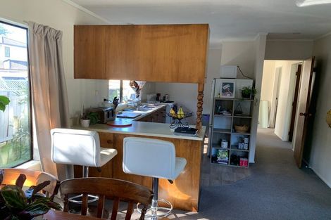 Photo of property in 35 Tiromoana Road, Raumati South, Paraparaumu, 5032