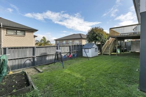 Photo of property in 622 East Coast Road, Pinehill, Auckland, 0630