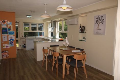 Photo of property in 14 Totara Grove, Hillcrest, Auckland, 0627