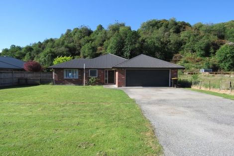 Photo of property in 18 Coal Street, Reefton, 7830