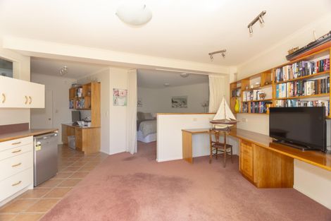 Photo of property in 16 Slade Street, Oamaru North, Oamaru, 9400