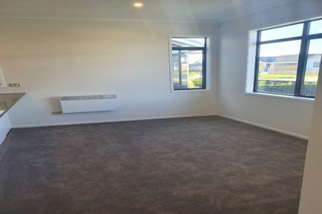 Photo of property in 24 Piripono Crescent, Pukekohe, 2120