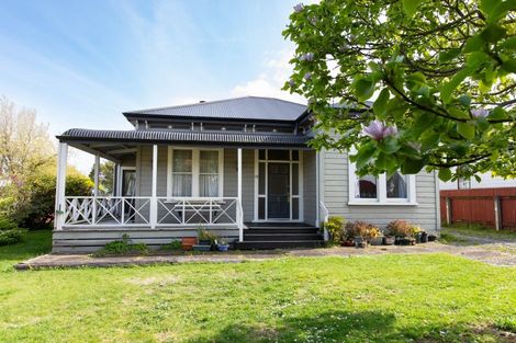 Photo of property in 12 Grant Street, Dannevirke, 4930
