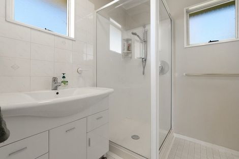 Photo of property in 19 Bellevue Road, Brookfield, Tauranga, 3110