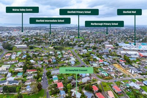 Photo of property in 28 Sunnyfield Crescent, Glenfield, Auckland, 0629