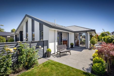 Photo of property in 211 Highsted Road, Casebrook, Christchurch, 8051
