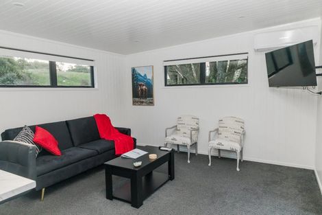 Photo of property in 261 Paparata Road, Bombay, 2675