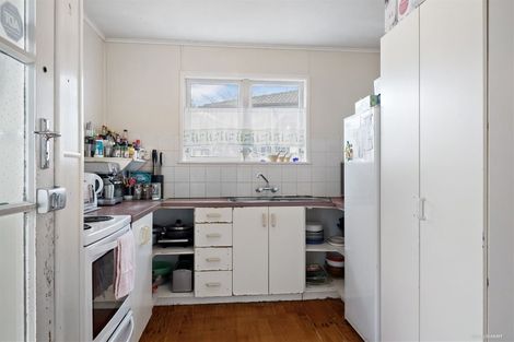 Photo of property in 8 Hobart Crescent, Wattle Downs, Auckland, 2103