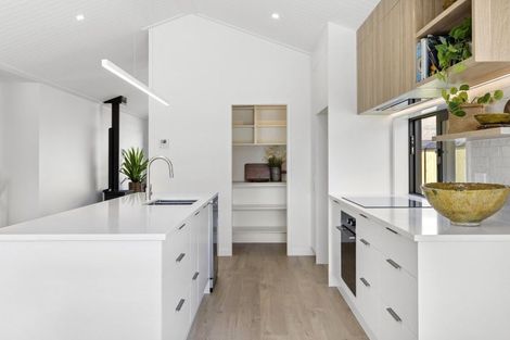 Photo of property in 14 Moonstone Street, Albert Town, 9305
