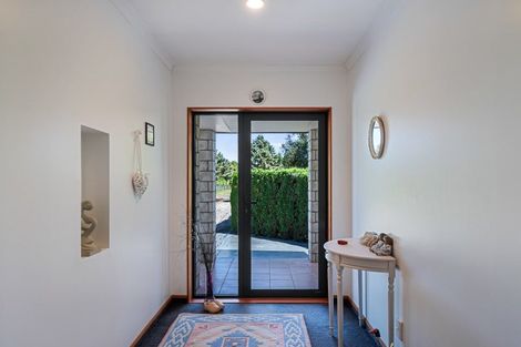 Photo of property in 51 Pohutukawa Drive, Levin, 5571