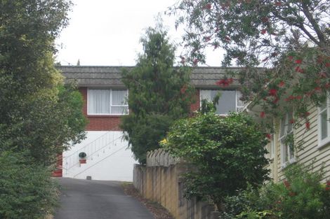 Photo of property in 2/22 Sovereign Place, Glenfield, Auckland, 0629